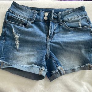 SO size 3 (juniors) lightly distressed blue jean shorts